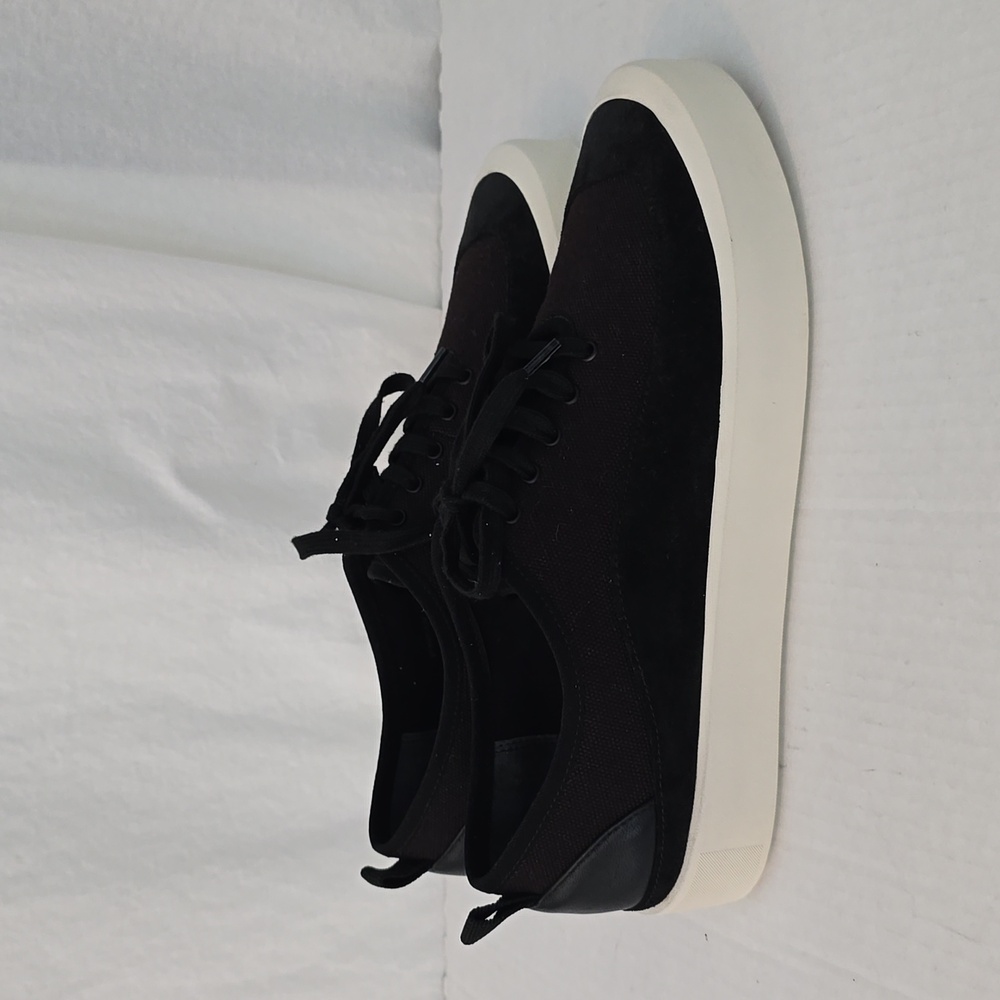 Vince GRADY  LOW TOP  black and white sneakers sz US 8 EI 38 - Picture 3 of 11